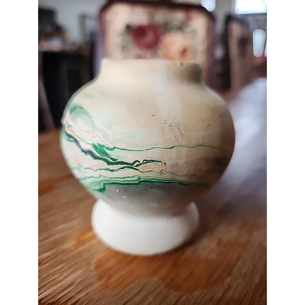 Vintage Nemadji Pottery USA Green Swirl Native‎ American Southwestern Small Vase
